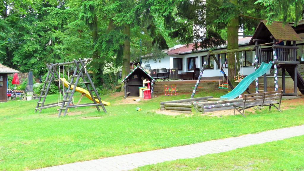 Juniorcamp Nova Zivohost Hotel Krecovice Exterior photo